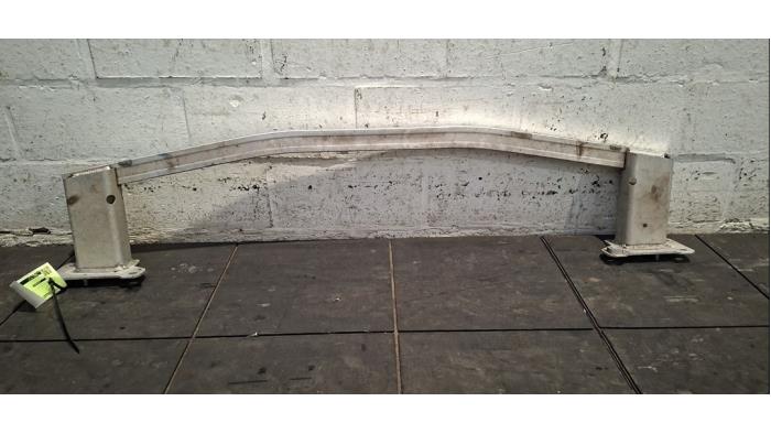 Cadre pare-chocs avant Peugeot 3008