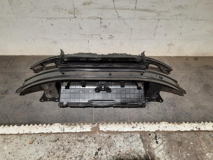 Cadre pare-chocs avant MG MG4