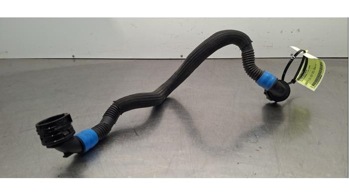 Tuyau (divers) Tesla Model Y