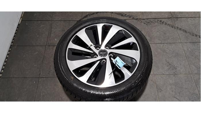 Jante + pneu d'hiver BYD SEAL