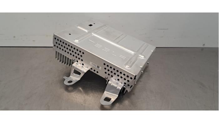 Amplificateur radio Tesla Model Y
