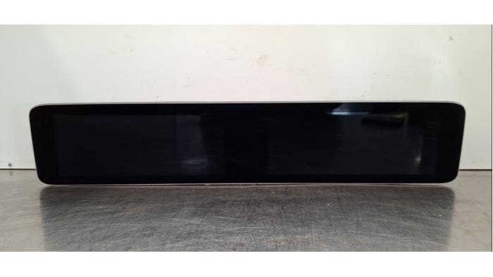 Affichage navigation Mercedes CLA