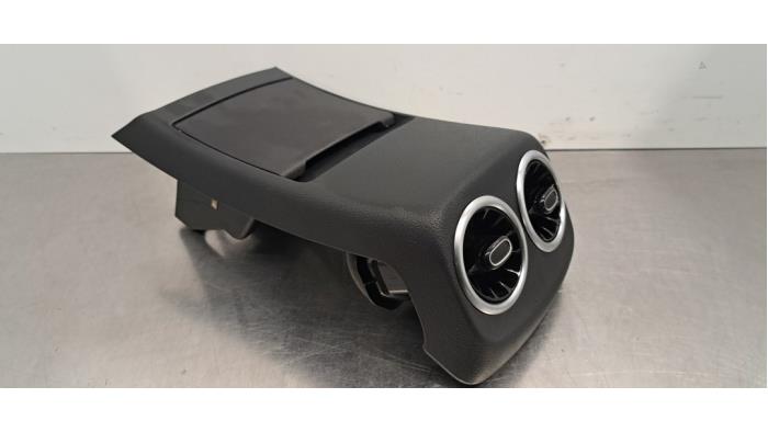 Grille d'aération arrière Mercedes CLA