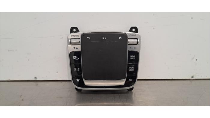 Bouton I-drive Mercedes CLA