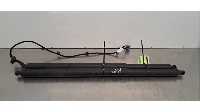 Kit amortisseur gaz hayon Mercedes CLA