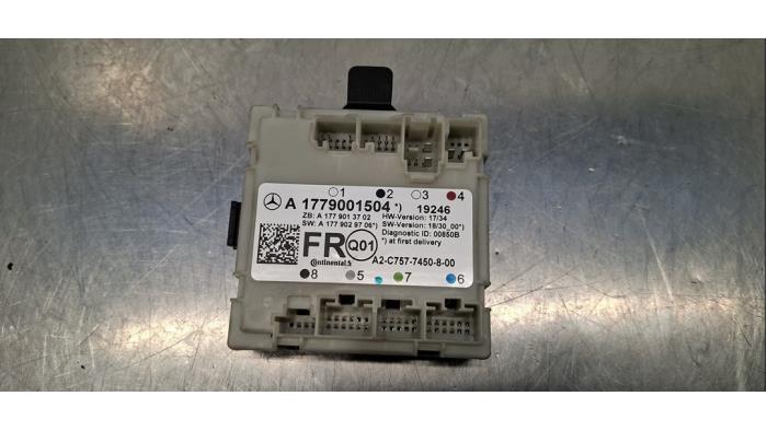 Module verrouillage central des portes Mercedes CLA