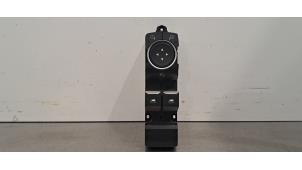 Gebruikte Combischakelaar ramen Ford Fiesta 7 1.0 EcoBoost 12V 100 Prijs € 54,45 Inclusief btw aangeboden door Autohandel Didier