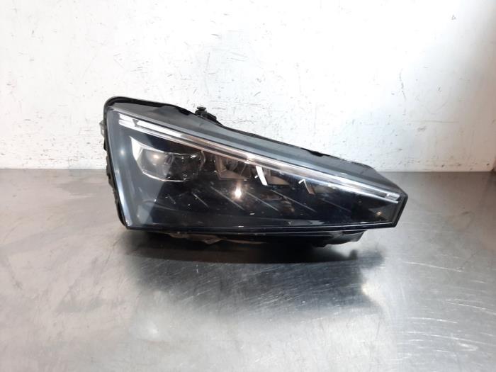 Phare droit Skoda Scala