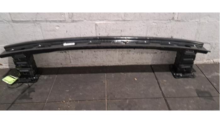 Cadre pare-chocs arrière Mercedes CLA