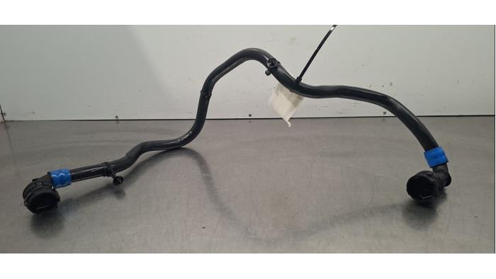 Tuyau radiateur Tesla Model Y