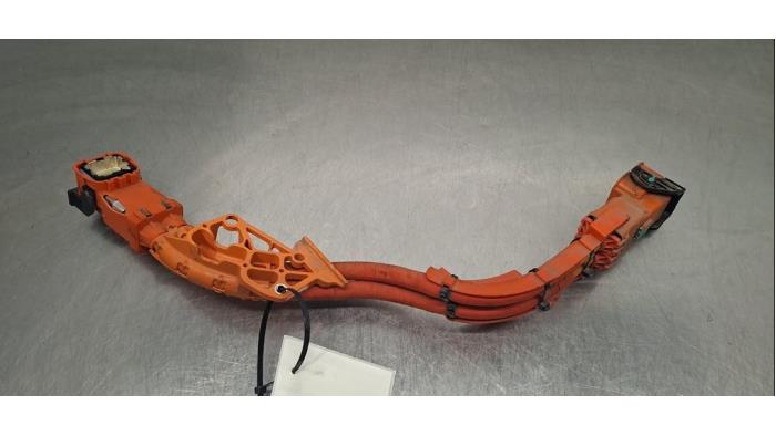 Câble haute tension Tesla Model Y