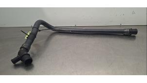 Gebruikte Koelwaterslang Volkswagen Crafter (SY) 2.0 TDI FWD Prijs € 54,45 Inclusief btw aangeboden door Autohandel Didier