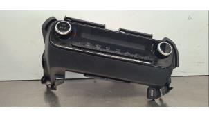 Gebruikte Airco bedieningspaneel Toyota Yaris IV (P21/PA1/PH1) 1.5 12V Hybrid Prijs € 199,65 Inclusief btw aangeboden door Autohandel Didier