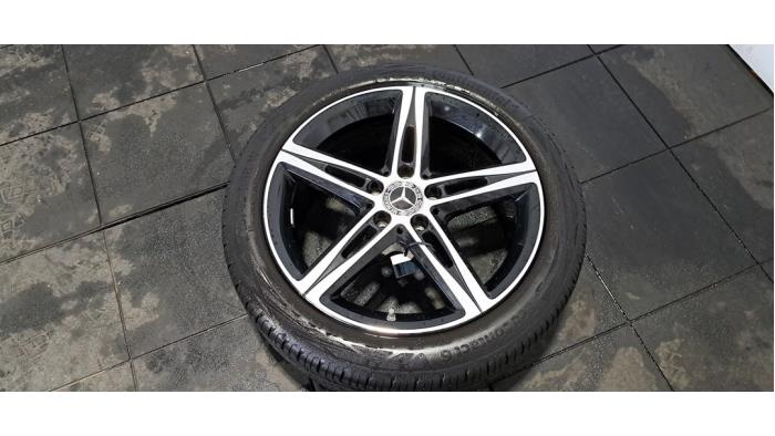 Jante + pneumatique Mercedes A-Klasse
