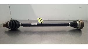 Gebruikte Cardanas rechts-voor (VWA) Audi A3 Limousine (8VS/8VM) 1.6 TDI 16V Prijs € 163,35 Inclusief btw aangeboden door Autohandel Didier