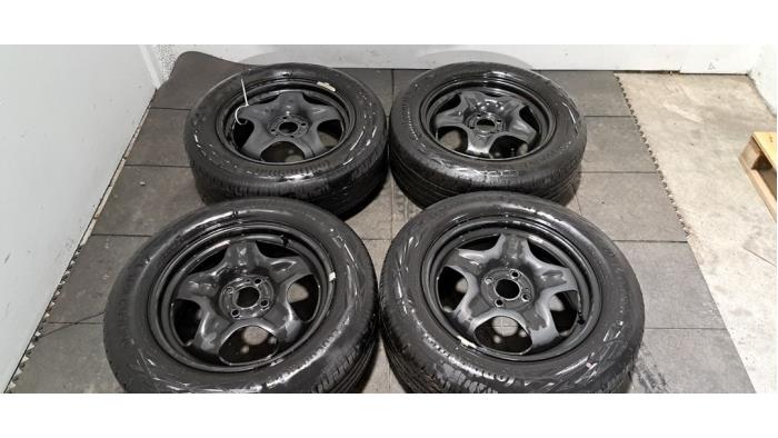 Kit jantes + pneumatiques Dacia Jogger