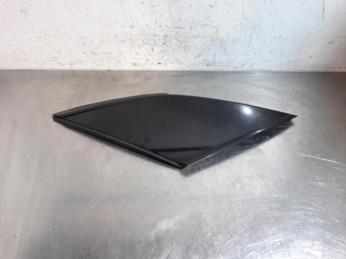 C-style protection gauche MG MG4