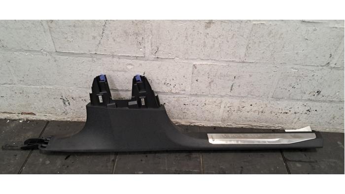 Marche-pied (list de couverture) gauche Citroen C5 Aircross