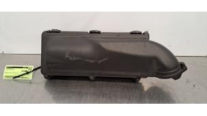 Gebruikte Luchtfilterhuis Peugeot 408 1.6 16V HYbrid 180 Prijs € 48,40 Inclusief btw aangeboden door Autohandel Didier