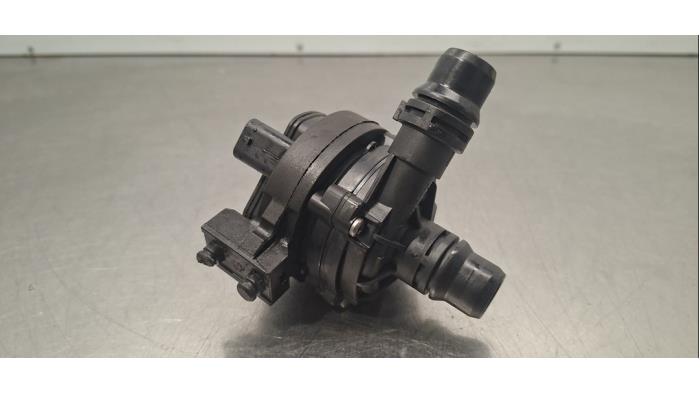 Pompe à eau supplémentaire Peugeot 408