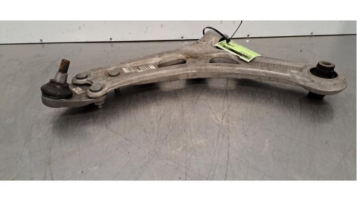 Bras de suspension avant gauche Peugeot 408