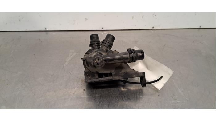 Boîtier thermostat Peugeot 308