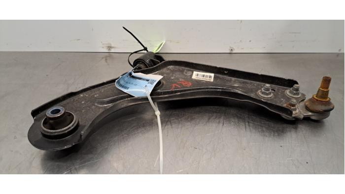 Bras de suspension avant droit Opel Astra