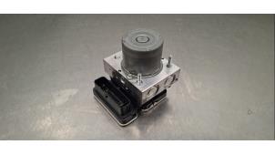 Gebruikte ABS Pomp DS Automobiles DS 7 Crossback 1.6 16V E-Tense 4x4 Prijs € 399,30 Inclusief btw aangeboden door Autohandel Didier