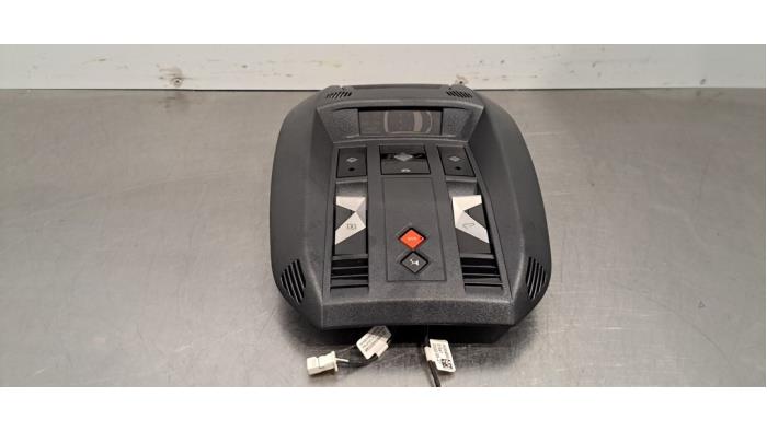 Eclairage intérieur avant DS Automobiles DS7 Crossback