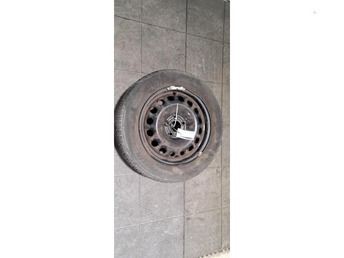 Jante + pneumatique Ford Transit Connect