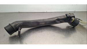 Gebruikte Intercooler Buis DS Automobiles DS 7 Crossback 1.6 16V E-Tense 4x4 Prijs € 54,45 Inclusief btw aangeboden door Autohandel Didier