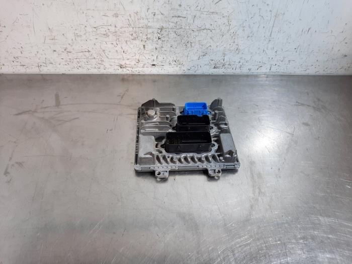 Ordinateur gestion moteur Opel Insignia