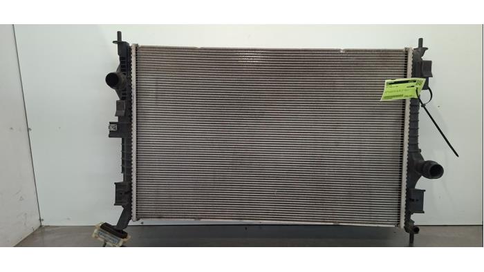 Radiateur Opel Vivaro