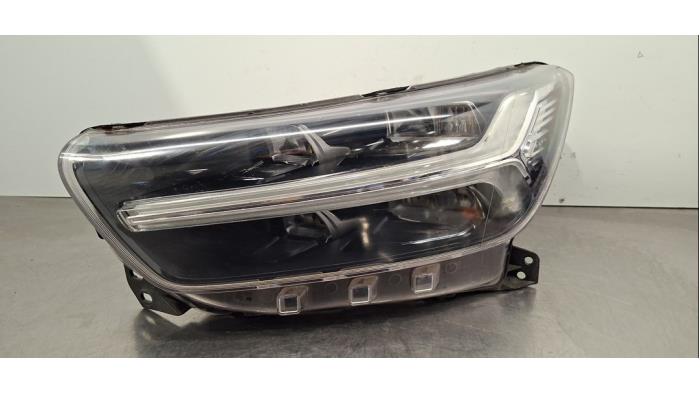 Phare gauche Volvo XC40