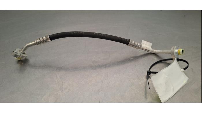 Tuyau clim Volvo XC40