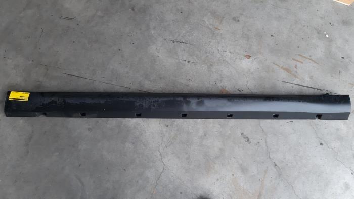 Seuil droit Citroen C3 Aircross