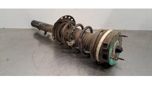 Gebruikte Schokdemper links-achter Landrover Range Rover Evoque (LVJ/LVS) 2.0 D 180 16V 5-drs. Prijs € 133,10 Inclusief btw aangeboden door Autohandel Didier