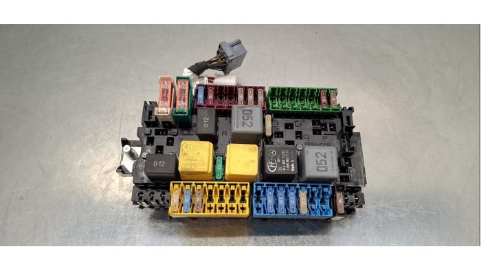 Boîte à fusibles Mercedes Vito