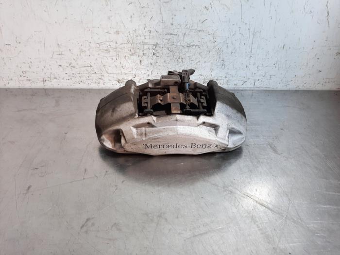 Etrier de frein (pince) avant droit Mercedes C-Klasse