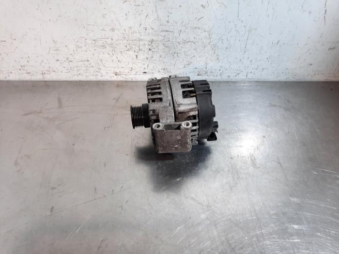 Dynamo Mercedes C-Klasse