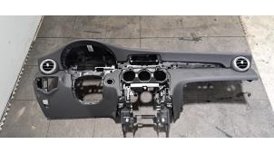 Gebruikte Dashboard Mercedes GLC (X253) 2.0 C-200d 16V Prijs € 998,25 Inclusief btw aangeboden door Autohandel Didier