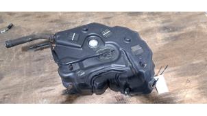 Gebruikte Adblue tank Landrover Range Rover Evoque (LVJ/LVS) 2.0 D 180 16V 5-drs. Prijs € 199,65 Inclusief btw aangeboden door Autohandel Didier