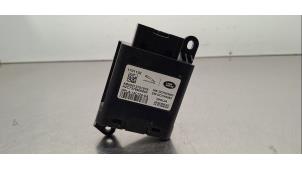 Gebruikte Stoelverwarmings module Landrover Range Rover Evoque (LVJ/LVS) 2.0 D 180 16V 5-drs. Prijs € 102,85 Inclusief btw aangeboden door Autohandel Didier