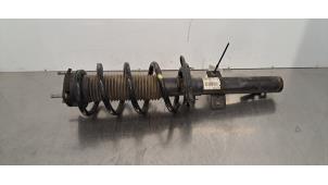 Gebruikte Schokbreker links-voor Ford Transit Custom 2.0 TDCi 16V Eco Blue 130 Prijs € 102,85 Inclusief btw aangeboden door Autohandel Didier