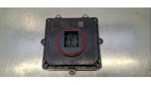 Gebruikte Module LED koplamp Landrover Defender II 110 2.0 16V P300 Prijs € 66,55 Inclusief btw aangeboden door Autohandel Didier