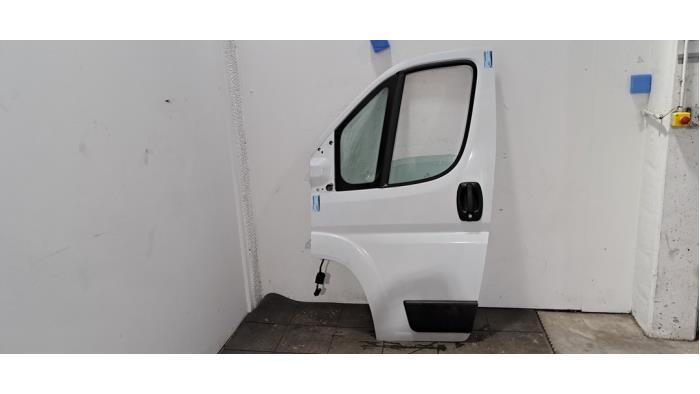Drzwi lewe przednie wersja 4-drzwiowa Fiat Ducato