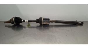 Gebruikte Steekas rechts-voor Landrover Defender II 110 2.0 16V P300 Prijs € 399,30 Inclusief btw aangeboden door Autohandel Didier