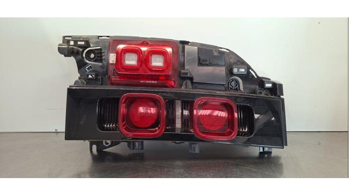 Feu arrière gauche Landrover Defender