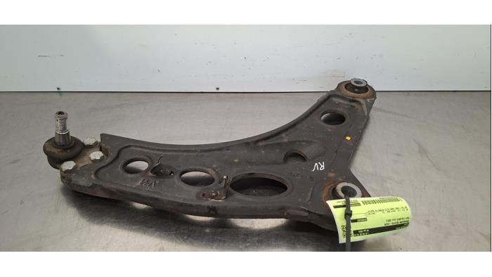 Bras de suspension avant droit Fiat Talento