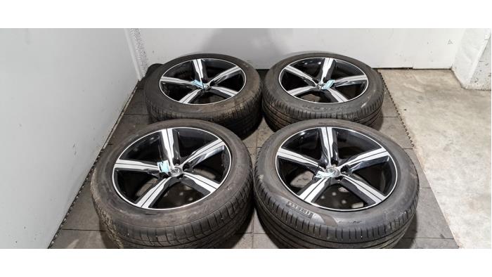 Kit jantes + pneumatiques Volvo XC90